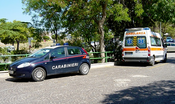 Cade in casa e batte la testa, muore anziana di San Rufo. Intervengono Carabinieri e 118