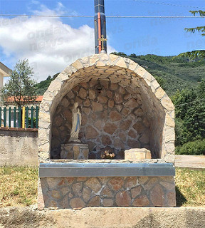 Campagna: furto sacrilego a Santa Maria La Nova, rubata la statua di Santa Bernadette