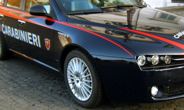 carabinieri auto 2