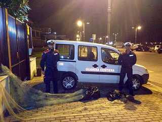 Pesca di frodo a Castellabate. Guardia Costiera sequestra rete da 200 metri