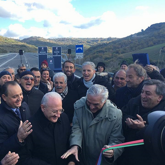 Riaperta la Strada Cilentana. De Luca e Canfora inaugurano il nuovo tratto