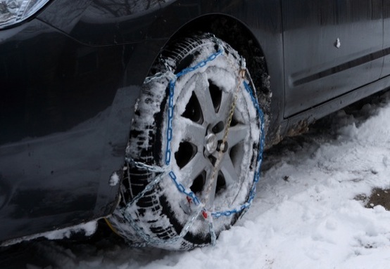 Neve e ghiaccio sulle Strade Provinciali. Obbligo di gomme invernali e catene