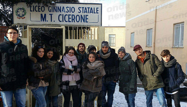 Scuole chiuse a Sala Consilina, polemiche degli studenti.”Ordinanza firmata solo oggi, è assurdo”