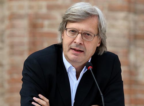 Agropoli: a Vittorio Sgarbi il Premio in ricordo dell’ex sindaco Paolo Serra