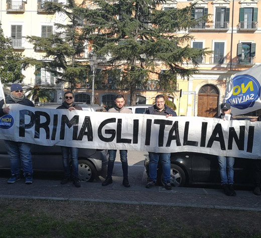 protesta noi con salvini evidenza