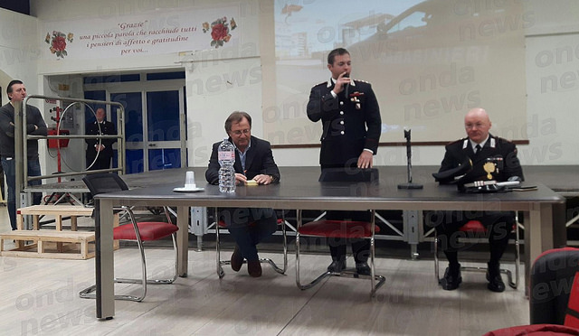 Teggiano: Carabinieri in cattedra al “Leto” per parlare di sicurezza stradale e legalità