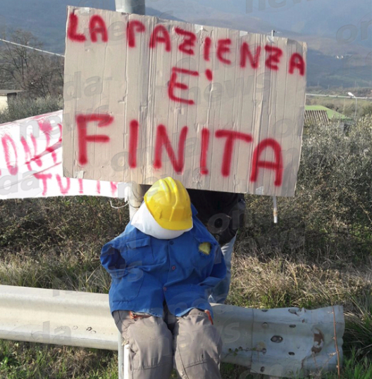 Operai dell’acquedotto di Caggiano in agitazione. “Le promesse non sono state mantenute”