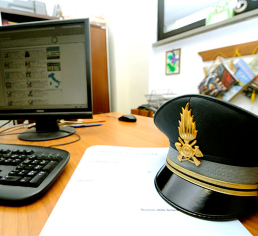 Guardia-di-finanza-computer-