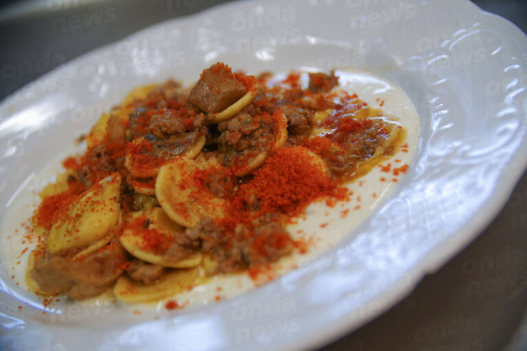 Al “Villa Torre Antica” strascinati caserecci con funghi porcini e salsiccia fresca