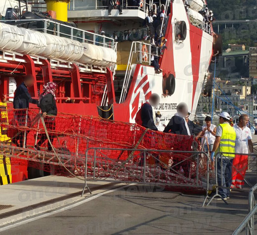 sbarco migranti 14 luglio evidenza