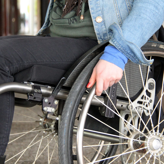 Trasporto scolastico degli alunni disabili. In arrivo fondi della Regione nel Vallo di Diano