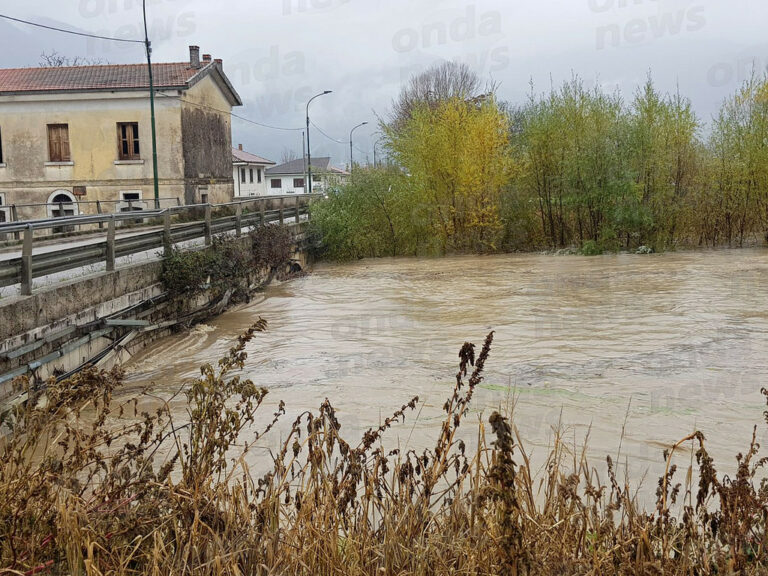 Maltempo nel Vallo di Diano. Tanagro a rischio esondazione, chiusa la S.P. Silla-Trinità