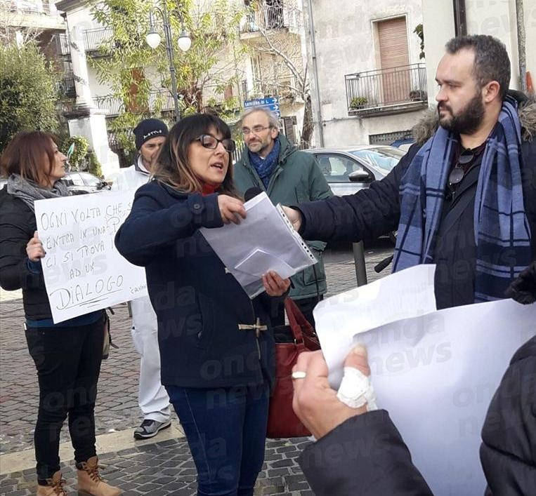 Trasferimento del mercato settimanale. I cittadini di Savoia di Lucania scendono in piazza a protestare