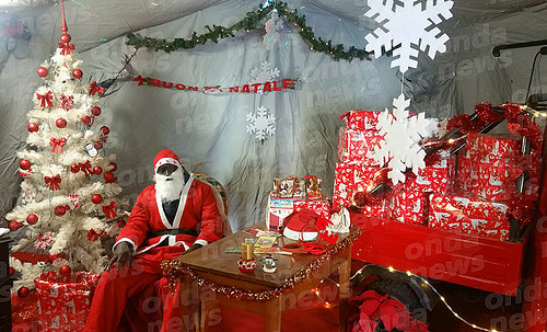 A Caggiano l’evento “Natale Multicolore”. I ragazzi del centro Sprar si travestono da Babbo Natale