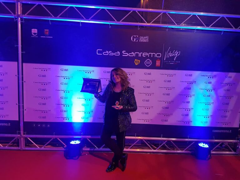 Luisa Picerno di Balvano vince il premio della critica del concorso “Canto per te” a Sanremo