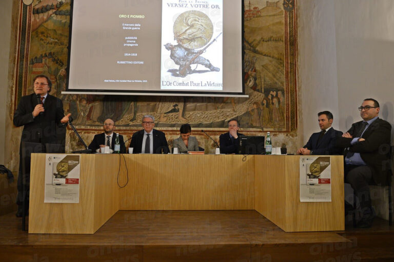 “Oro e Piombo”. Presentato a Teggiano il libro del critico cinematografico Ghigi sul “marketing bellico”