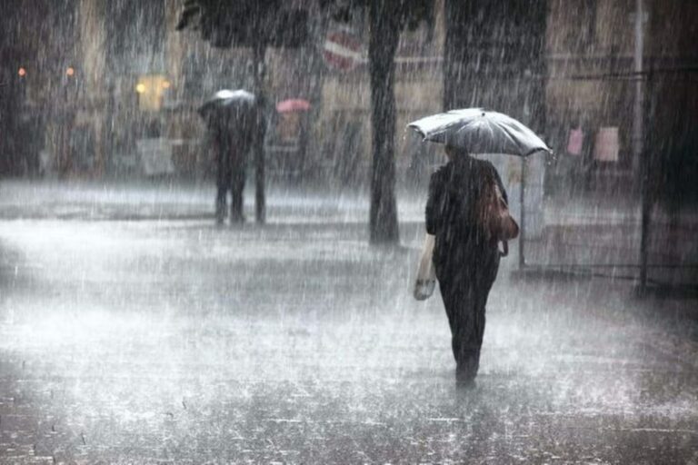 Piogge e temporali in Campania, l’allerta meteo della Protezione civile per rischio idrogeologico