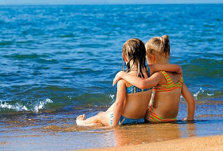 Spiagge a misura di bambino. 9 nel Cilento e 1 nel Golfo di Policastro ottengono la Bandiera Verde