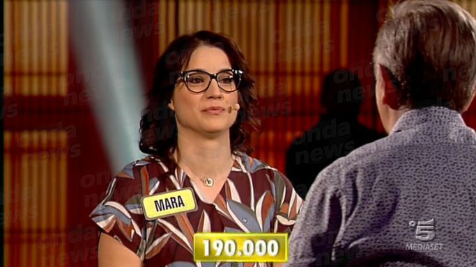 Mara Capozzolo di Teggiano protagonista del quiz di Paolo Bonolis “Avanti un altro”