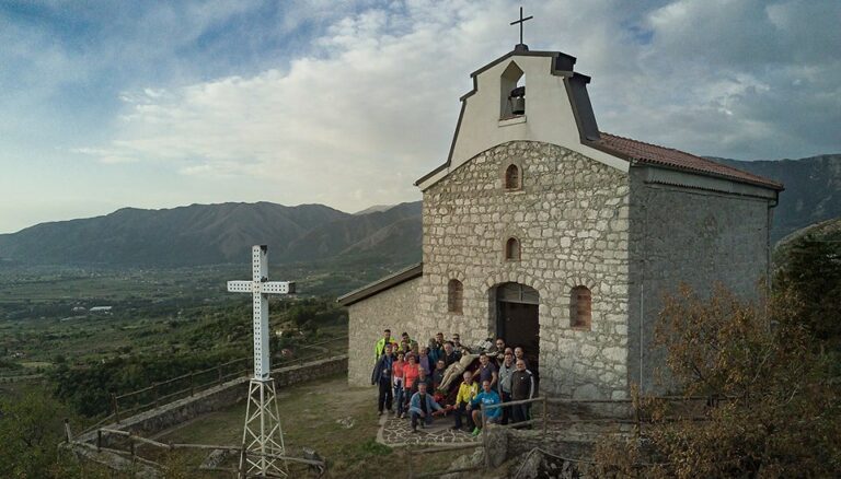 cappella-sul-monte-Crocifisso