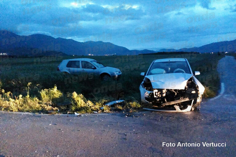 Scontro tra due auto a Teggiano. Ferito un uomo di Ottati