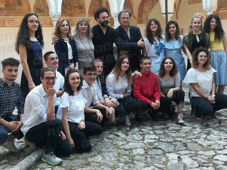 Teggiano: gli studenti del Pomponio Leto portano in scena “900 x 3” grazie al progetto “Scuola Viva”