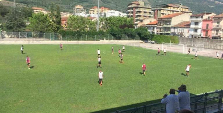 Calcio. Il “Medici” di Polla impianto all’avanguardia scelto da Nardò e Agropoli per la preparazione