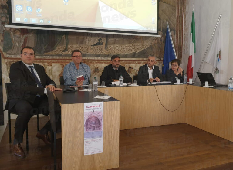 Teggiano: successo alla presentazione della guida “Campania insolita e segreta”