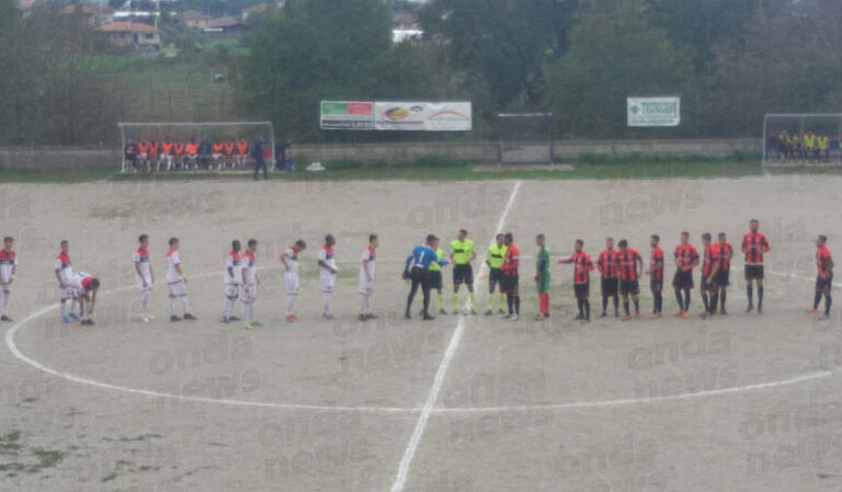 Il Valdiano vince 2-1 in Coppa Italia ma passa la Palmese. Nastri: “Troppo timidi nel primo tempo”