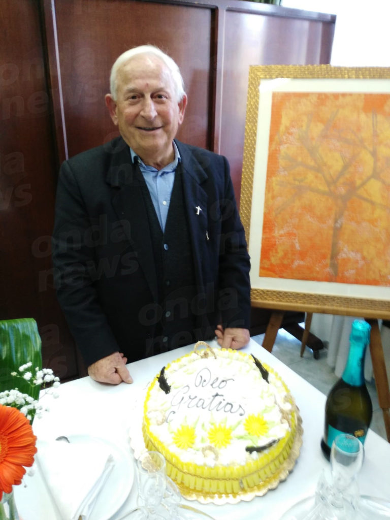 Don Franco Russo, originario di Sassano, festeggia i suoi 80 anni. Chiesa in festa a Buonabitacolo