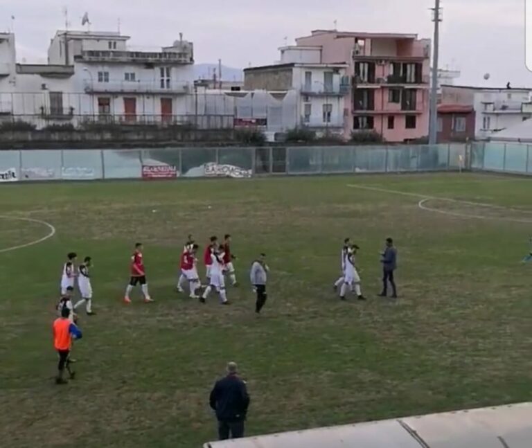 Calcio. Il Valdiano cade (3-0) sul campo della Palmese con 3 reti degli ex azulgrana