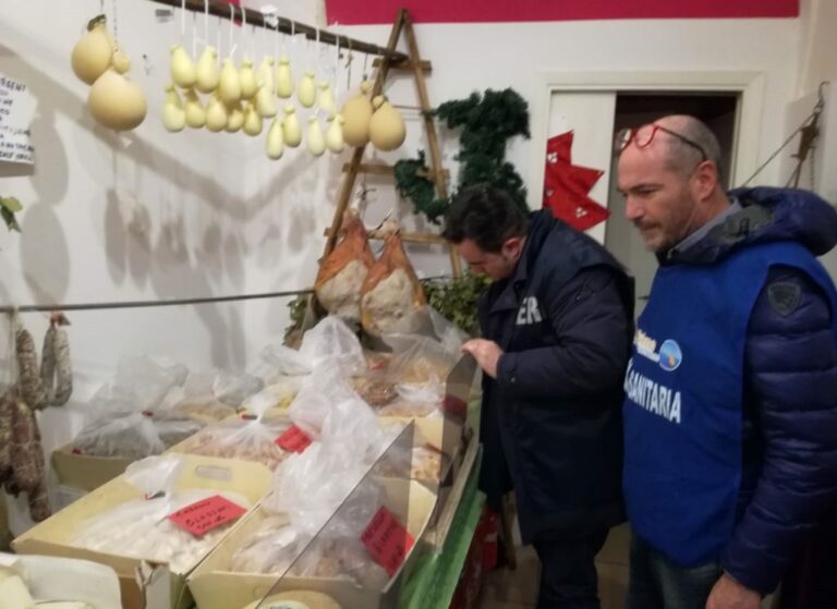 Controlli NAS a Salerno. Chiusi 5 esercizi, sequestrati 400 kg di prodotti, sanzioni per 50mila euro