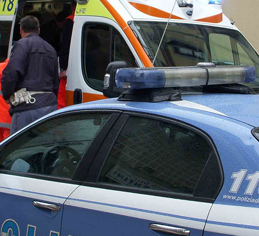 Rissa tra braccianti extracomunitari a Battipaglia, indiano ferito con un coltello. Cinque denunce