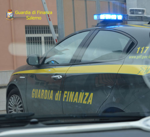 guardia finanza salerno auto evidenza