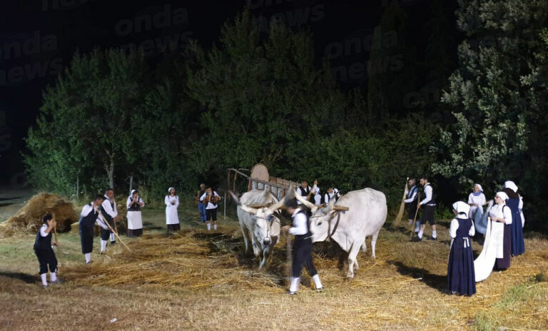 Teggiano: grande successo per le prime due serate della Pisatura. Stasera ultimo appuntamento