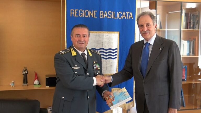 Il Presidente della Basilicata Bardi incontra il Comandante regionale della Guardia di Finanza De Nisi