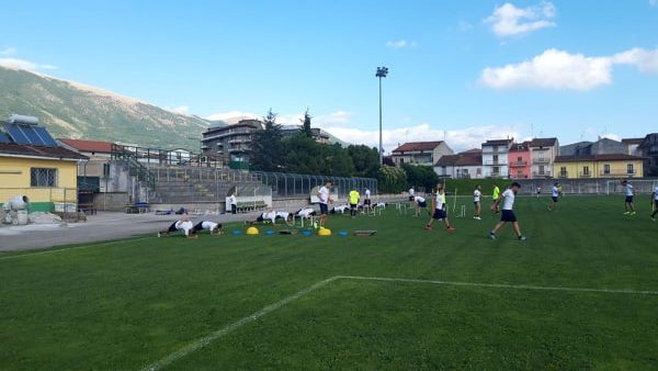 Polla: domani l’amministrazione Giuliano accoglie il Taranto calcio allo stadio comunale “Medici”