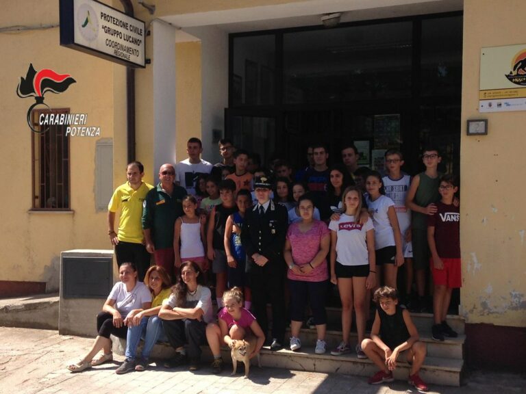 A Viggiano lezione di legalità per i giovanissimi con il Capitano della Compagnia Carabinieri