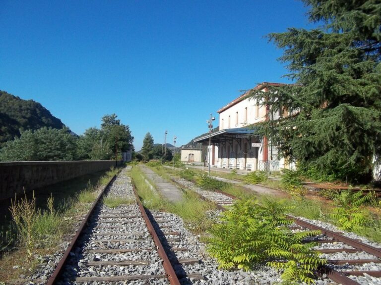 Ferrovia Sicignano-Lagonegro. “Affrontare il problema in tempi brevi”, lettera aperta di Giuseppe Scialò