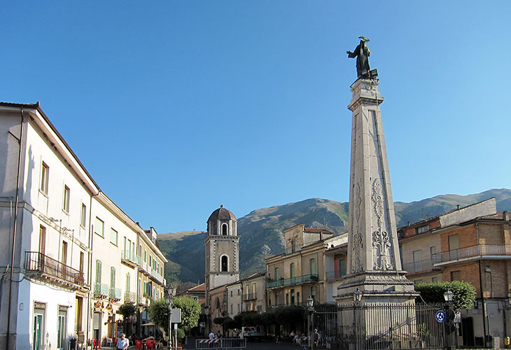 Curiosità storiche valdianesi. Consuetudini, statuti e capitoli del Vallo di Diano nel Medioevo