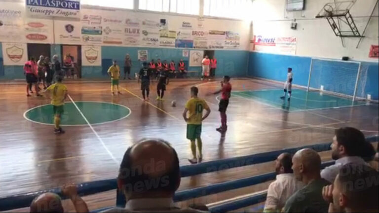 Calcio a 5. Lo Sporting Sala Consilina parte con il botto e vince (12-5) contro la Frattese