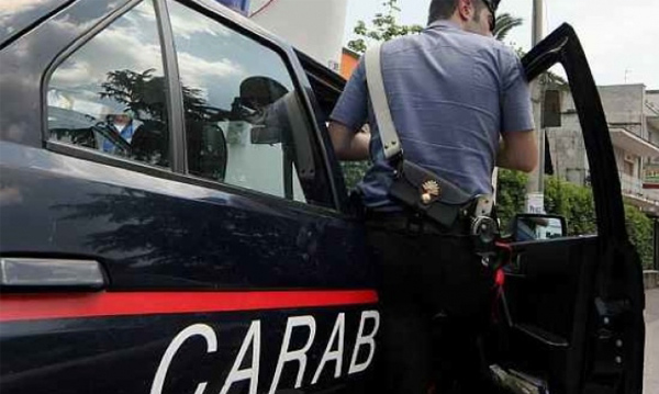 Eboli: aggredisce e rapina una donna. Arrestato 37enne del posto