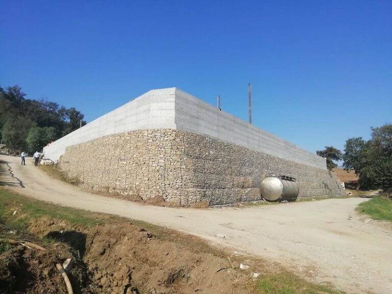 I Carabinieri Forestali sequestrano cantiere edile ad Albanella. Era destinato all’allevamento di bufali