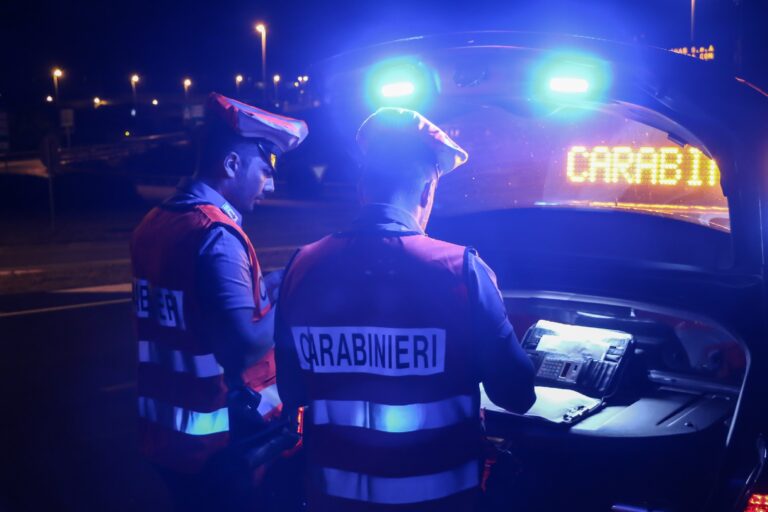 controlli carabinieri notte generica 111