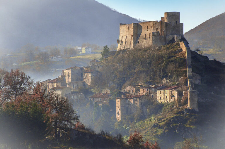 La foto di Michele Luongo che ritrae il Castello di Brienza vince “Wiki Loves Basilicata” 2019