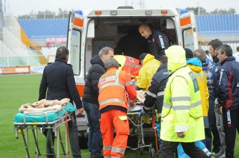 Momenti di paura allo stadio “Pastena” di Battipaglia, fulmine colpisce tre ragazzi in campo