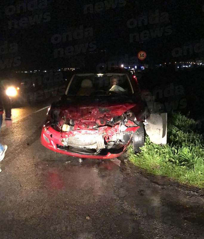 Scontro tra un’auto e un pick up sulla SS 166 tra Atena Lucana e San Pietro al Tanagro. Due feriti