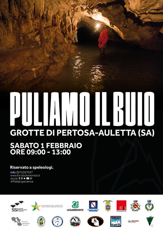 Grotte Pertosa Auletta. Speleologi immersi nei luoghi più nascosti per l’iniziativa “Puliamo il Buio”