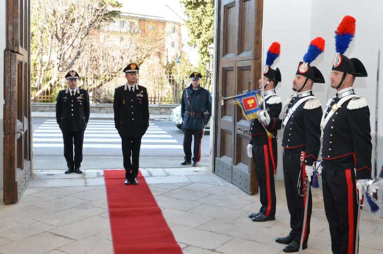 Il Comandante Interregionale Carabinieri “Ogaden”, Adolfo Fischione, visita il Comando della Basilicata