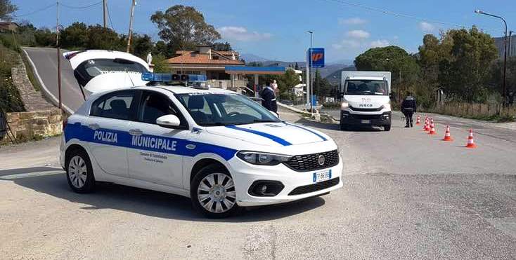 Controlli polizia municipale Castellabate 11